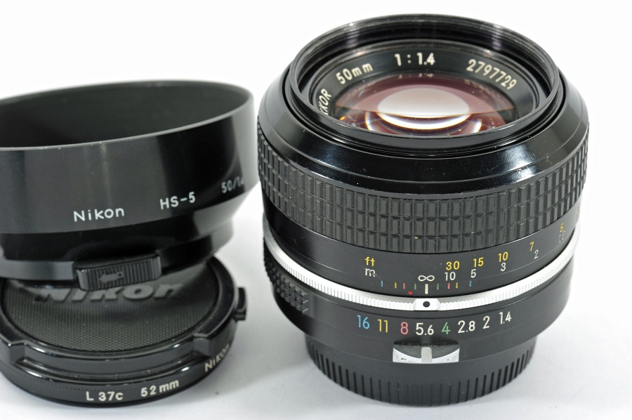 Copyright © Richard de Stoutz 2022.