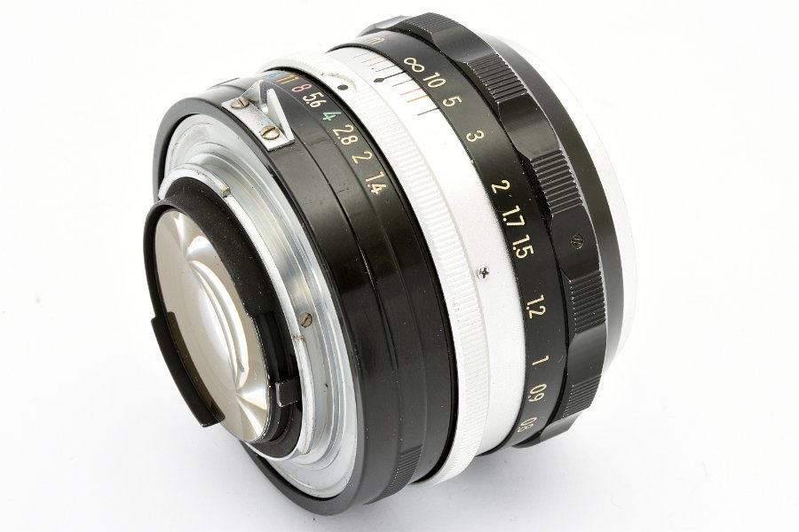 Copyright &copy; Richard de Stoutz 2018.