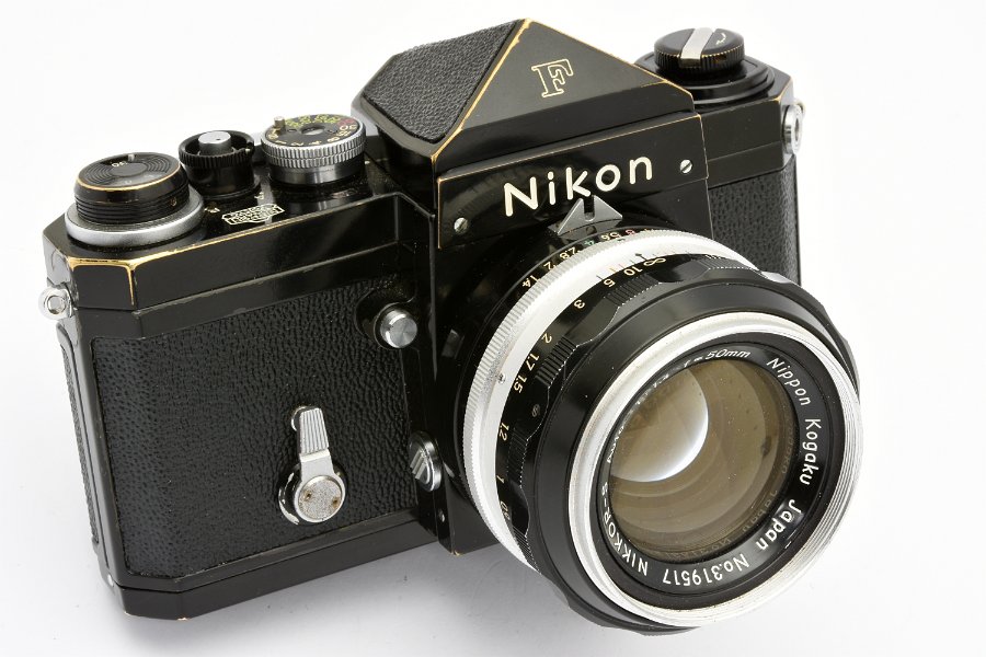 Copyright &copy; Richard de Stoutz 2018.