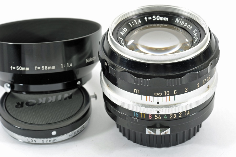 Copyright &copy; Richard de Stoutz 2010.