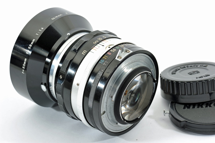 Copyright &copy; Richard de Stoutz 2010.