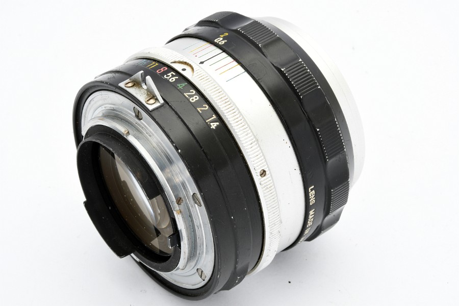 Copyright &copy; Richard de Stoutz 2019.