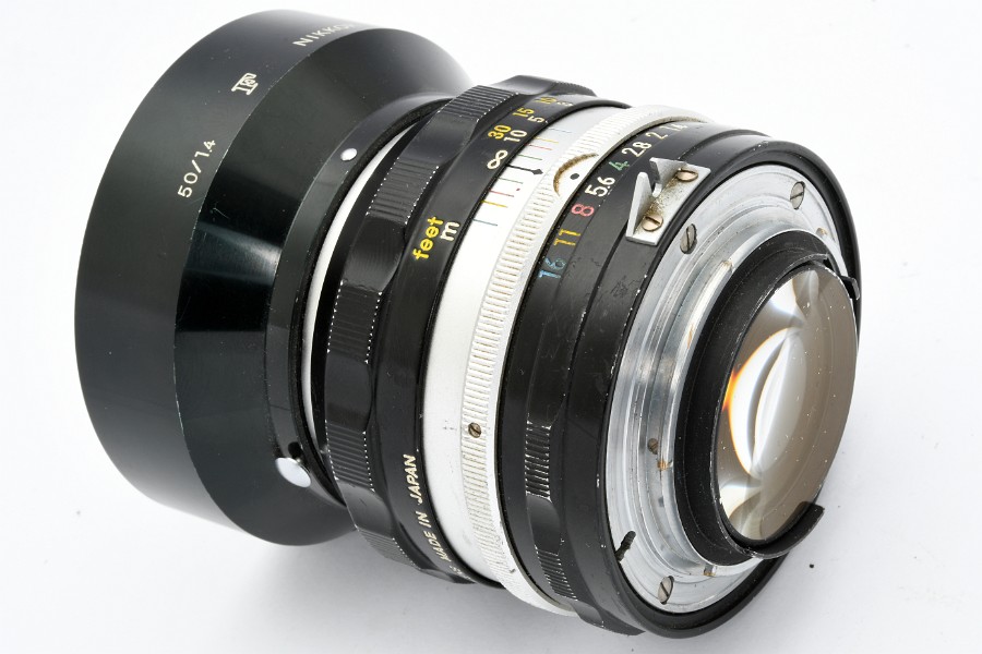 Copyright &copy; Richard de Stoutz 2019.