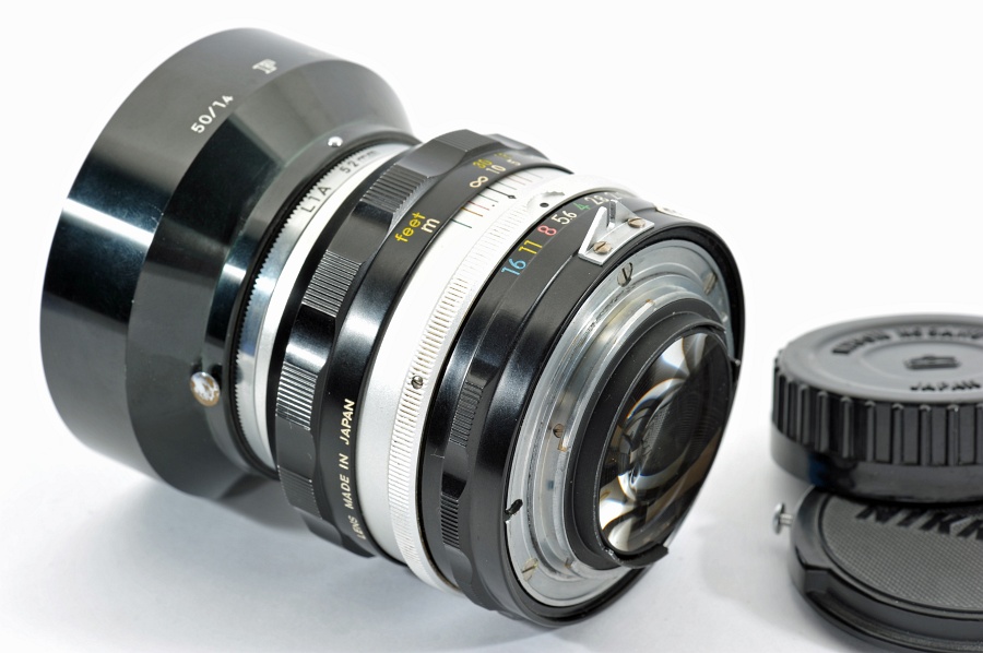 Copyright &copy; Richard de Stoutz 2010.