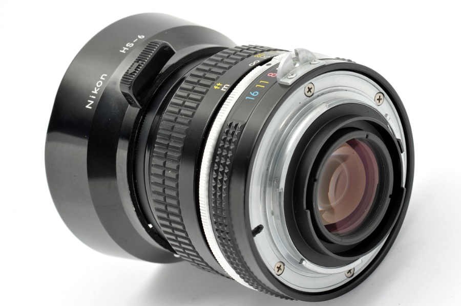 Copyright &copy; Richard de Stoutz 2011.