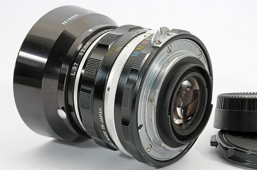 Copyright © Richard de Stoutz 2009.