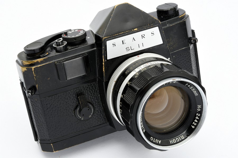 Copyright &copy; Richard de Stoutz 2020.