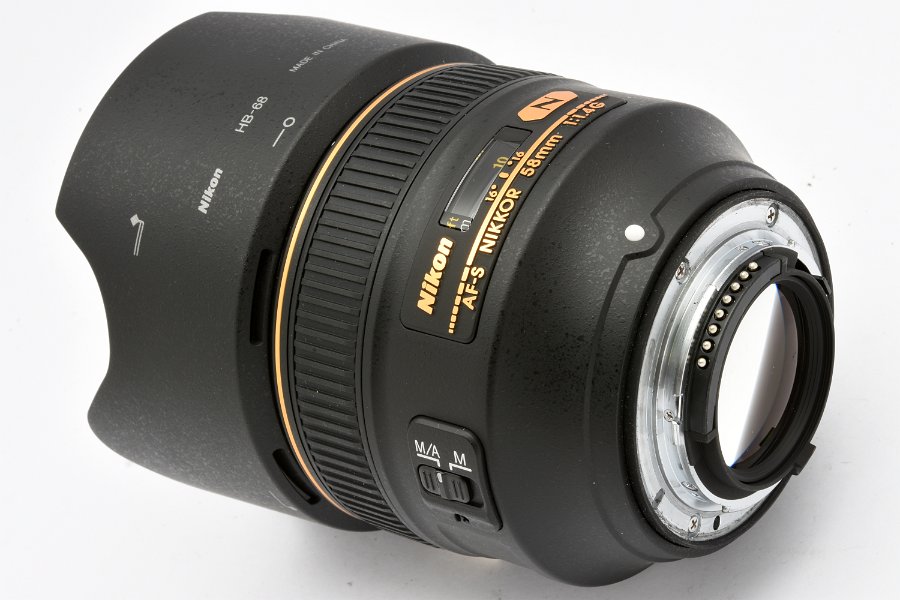 Copyright &copy; Richard de Stoutz 2016.