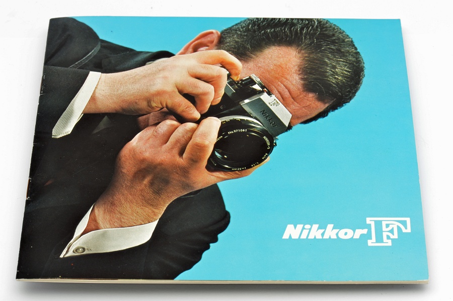 Copyright &copy; Richard de Stoutz 2012.