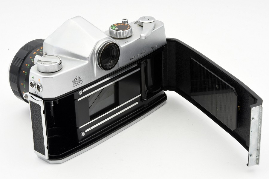 Copyright &copy; Richard de Stoutz 2022.