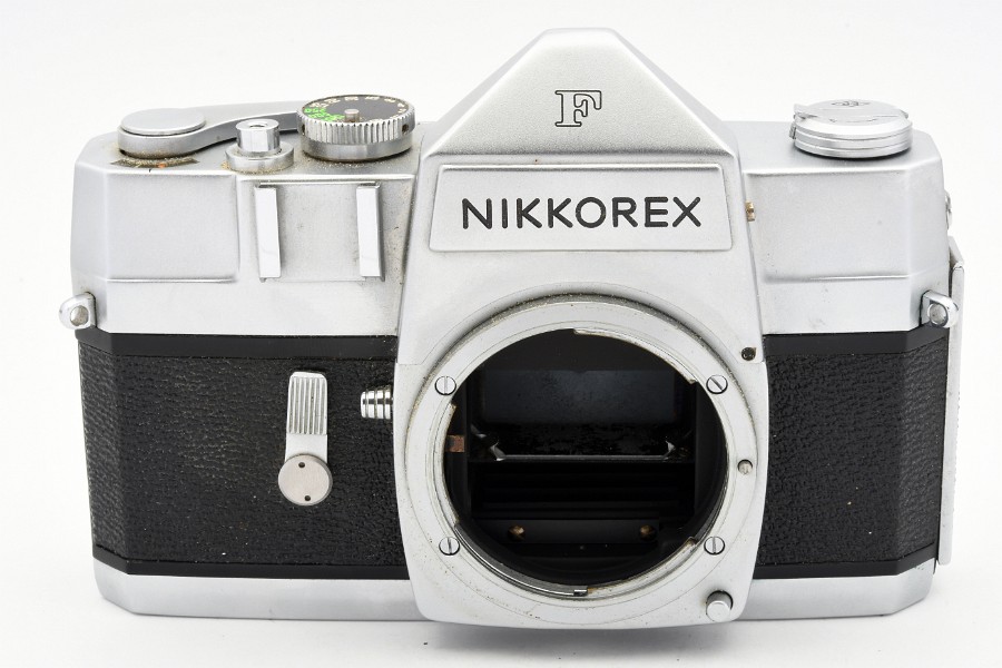 Copyright &copy; Richard de Stoutz 2022.