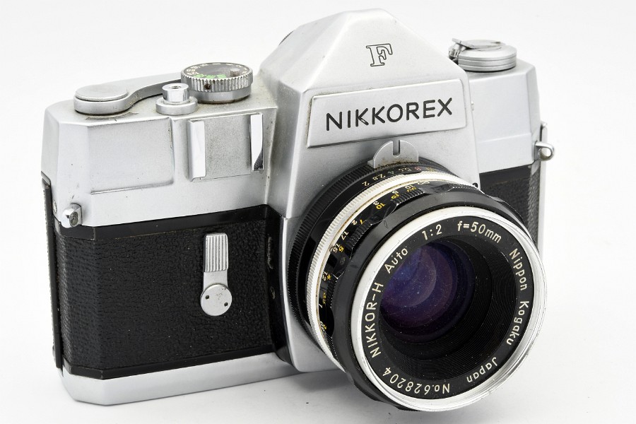 Copyright © Richard de Stoutz 2022.