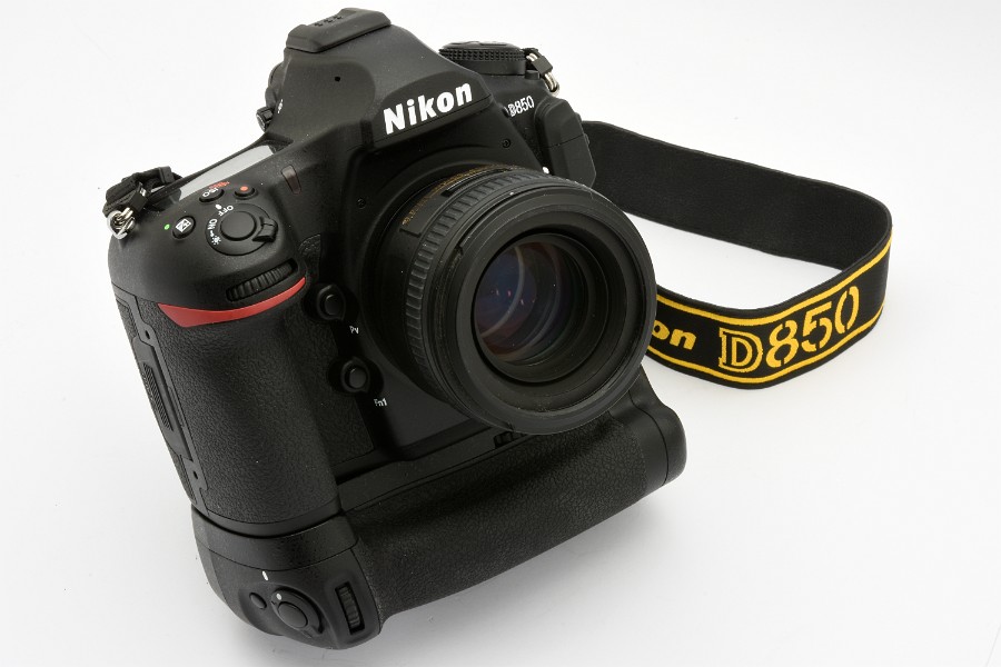 Copyright © Richard de Stoutz 2019.