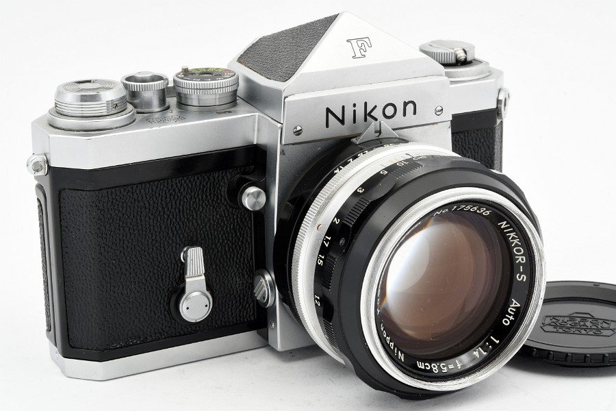 Copyright © Richard de Stoutz 2021.