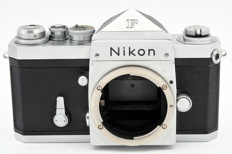 Copyright © Richard de Stoutz 2021.