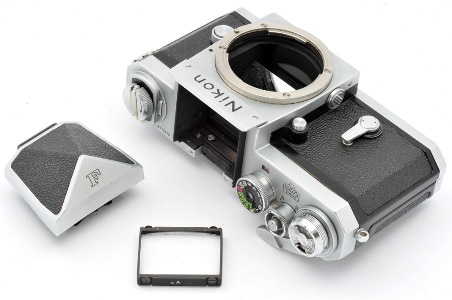 Copyright © Richard de Stoutz 2012.