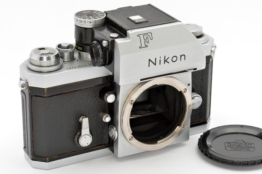 Copyright © Richard de Stoutz 2012.