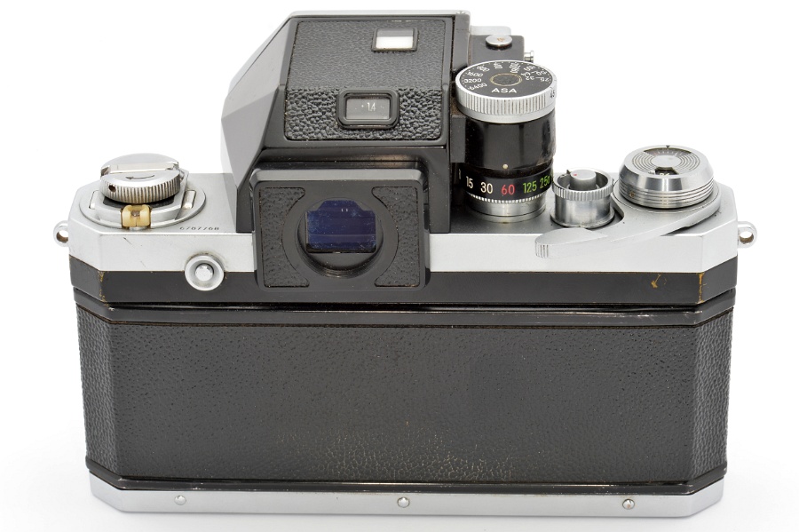 Copyright © Richard de Stoutz 2012.