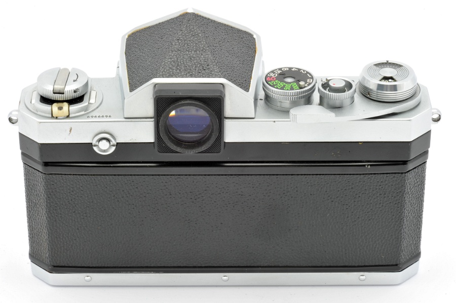 Copyright &copy; Richard de Stoutz 2011.