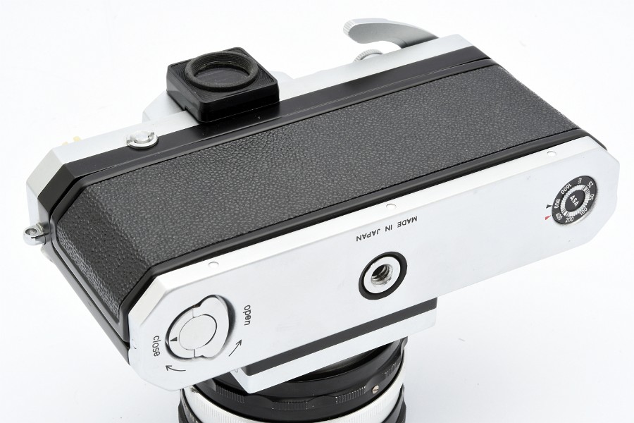 Copyright &copy; Richard de Stoutz 2019.