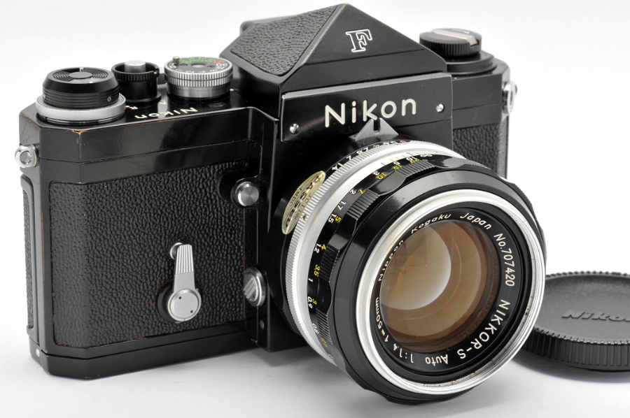 Copyright &copy; Richard de Stoutz 2011.