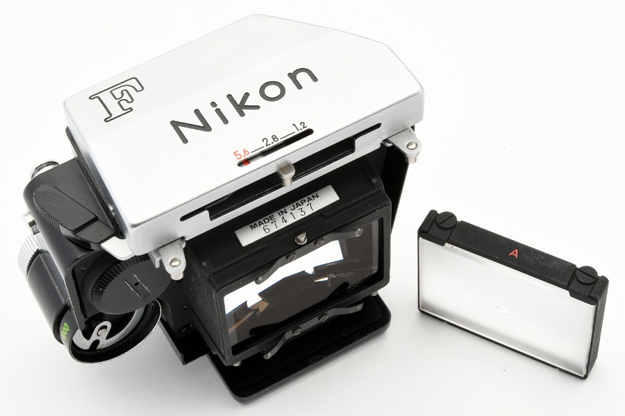 Copyright &copy; Richard de Stoutz 2021.