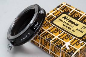 Copyright © Richard de Stoutz 2010.