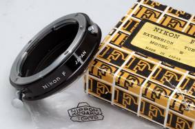 Copyright © Richard de Stoutz 2010.