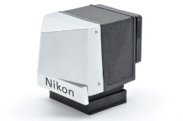 Copyright © Richard de Stoutz 2011.