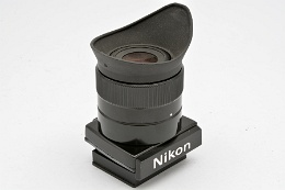 Copyright © Richard de Stoutz 2015.