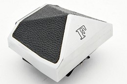 Copyright © Richard de Stoutz 2021.