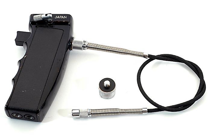 Accessoire Nikon. Pistol grip avec câble Nikon MC-3