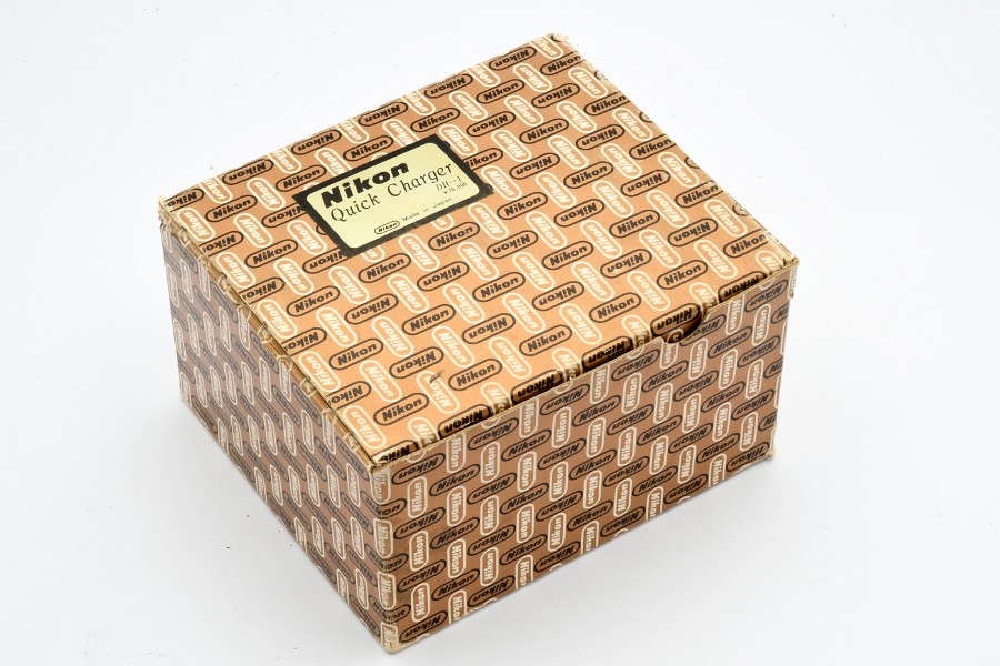 Copyright &copy; Richard de Stoutz 2019.