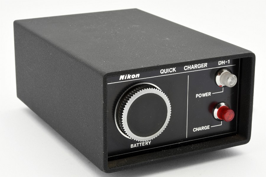 Copyright &copy; Richard de Stoutz 2020.