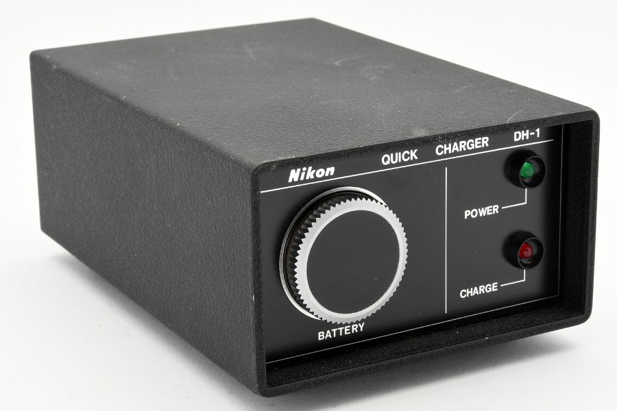 Copyright &copy; Richard de Stoutz 2019.