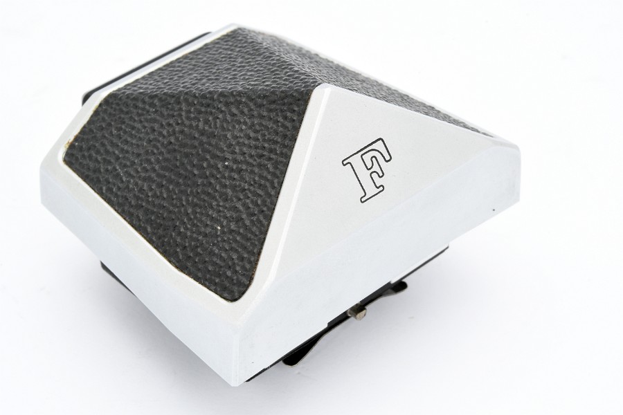 Copyright © Richard de Stoutz 2019.