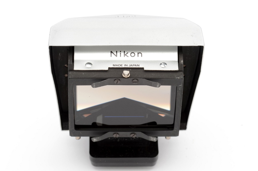 Copyright &copy; Richard de Stoutz 2012.