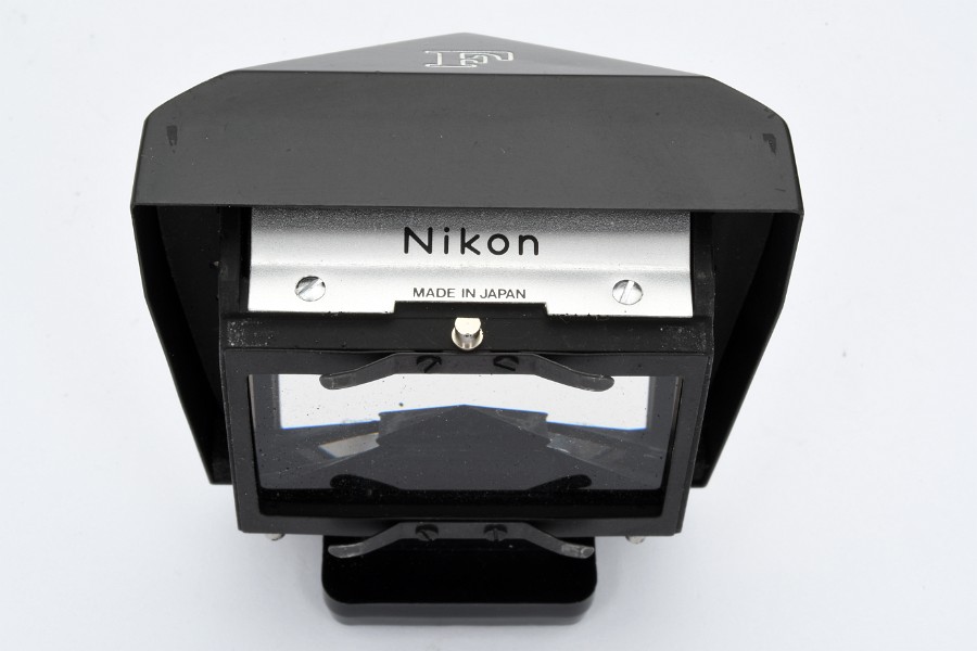 Copyright &copy; Richard de Stoutz 2020.