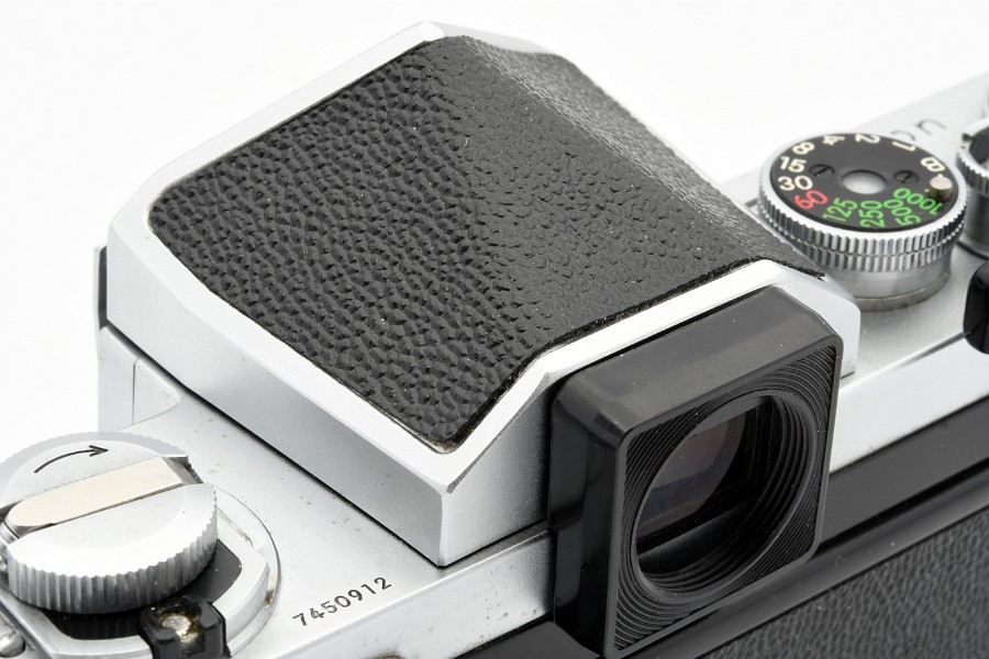 Copyright &copy; Richard de Stoutz 2021.