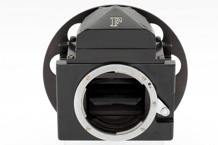 Copyright &copy; Richard de Stoutz 2012.