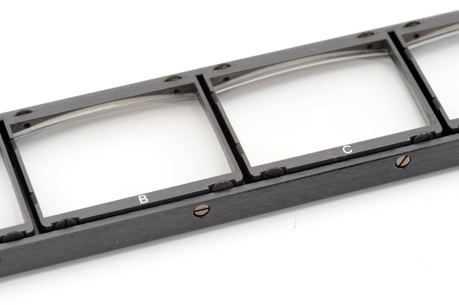 Copyright &copy; Richard de Stoutz 2012.