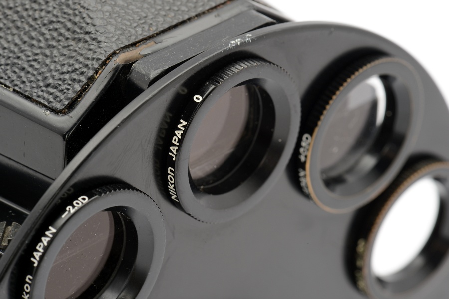 Copyright &copy; Richard de Stoutz 2012.