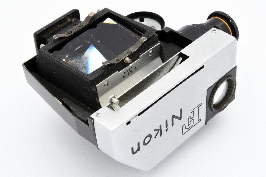 Copyright &copy; Richard de Stoutz 2019.