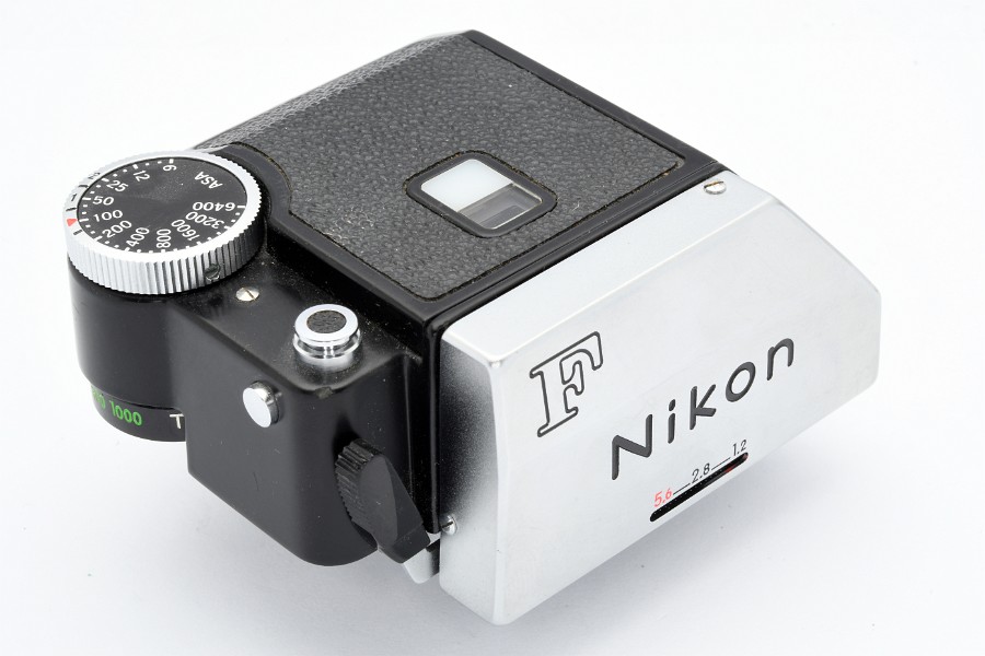 Copyright &copy; Richard de Stoutz 2012.