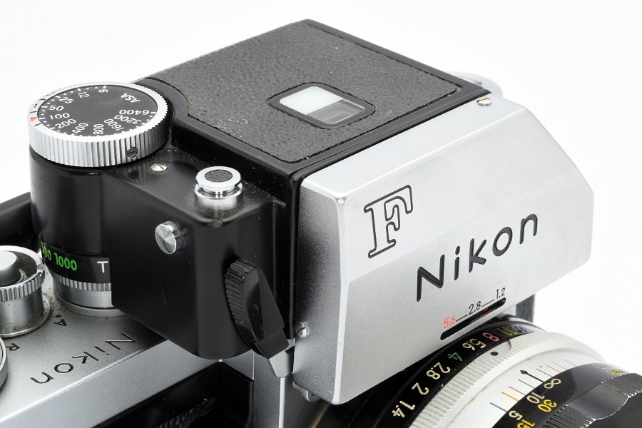 Copyright &copy; Richard de Stoutz 2012.