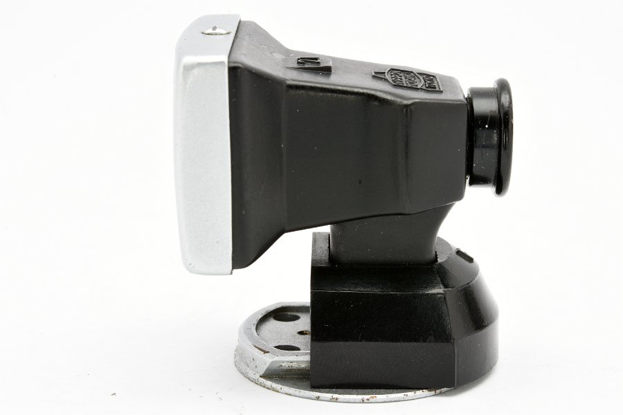 Copyright &copy; Richard de Stoutz 2016.