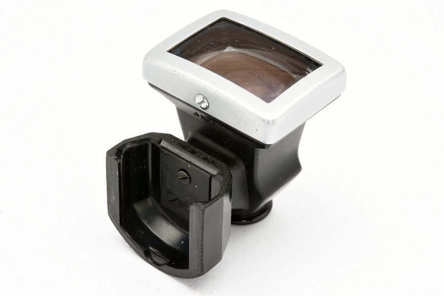 Copyright &copy; Richard de Stoutz 2016.