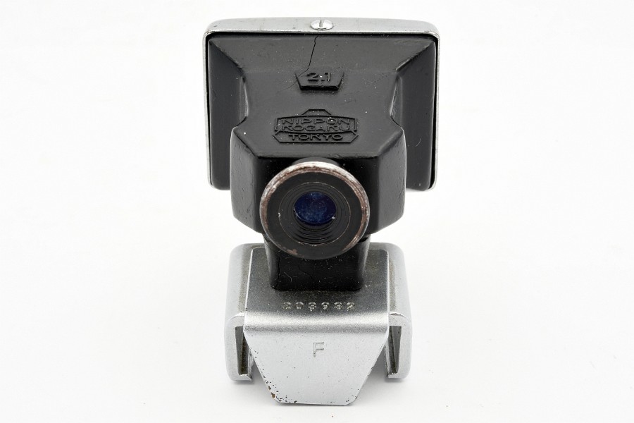 Copyright &copy; Richard de Stoutz 2022.