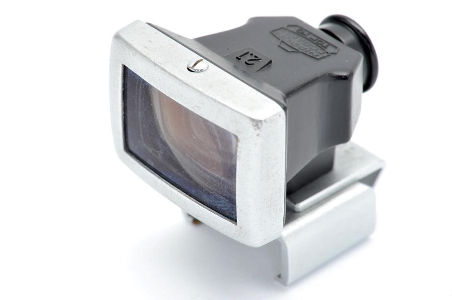 Copyright &copy; Richard de Stoutz 2011.