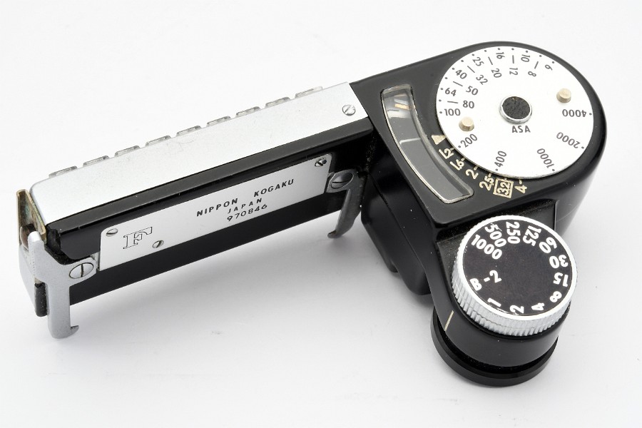 Copyright &copy; Richard de Stoutz 2024.